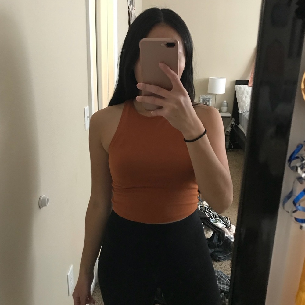Cropped Tank